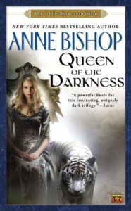 Queen of the Darkness: Book 3 of the Black Jewels Trilogy